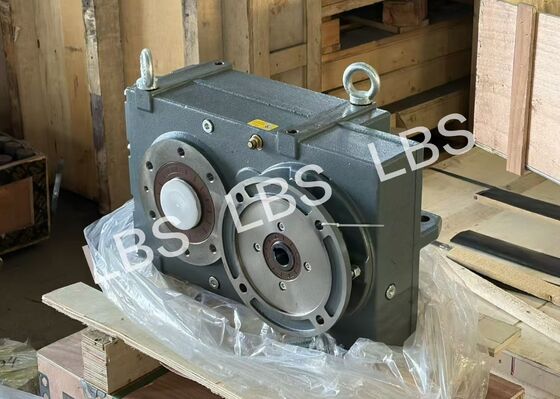 Ratio 56.6 Reducer Rated Output Torque 2500N.m For 5.5KW 1500rpm Motor